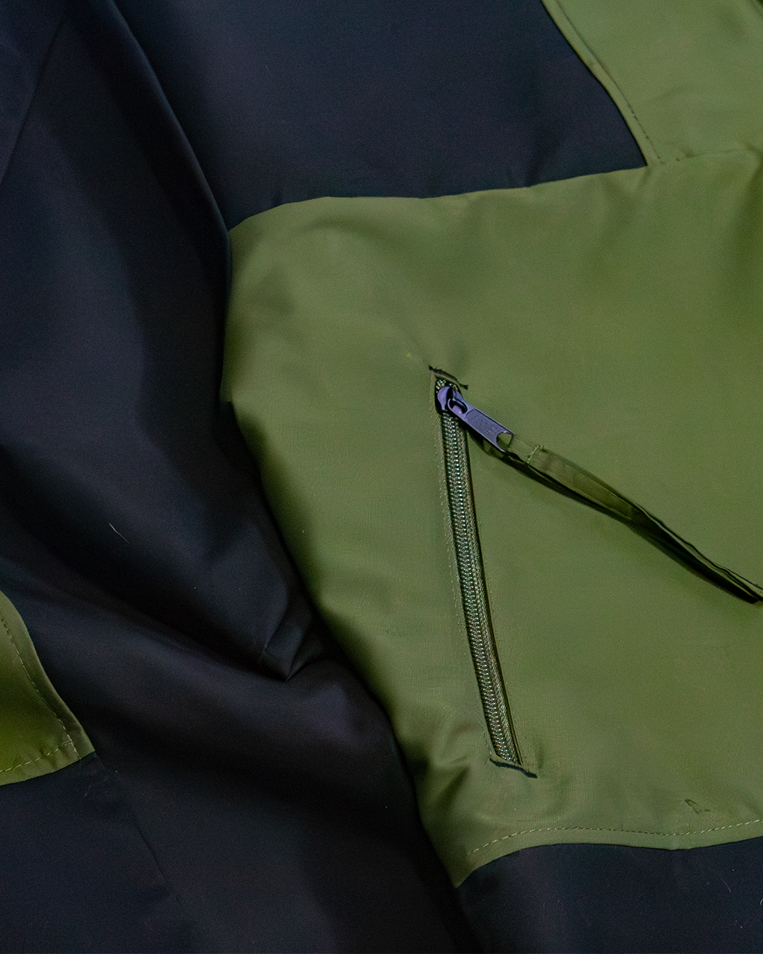 Chaqueta Rompevientos Cargo Pro - Verde militar