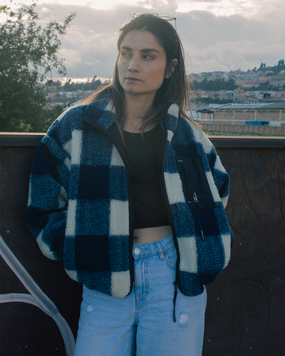 Chaqueta Polar Sierra Mujer HELP ( Cuadros Azul-Blanco )