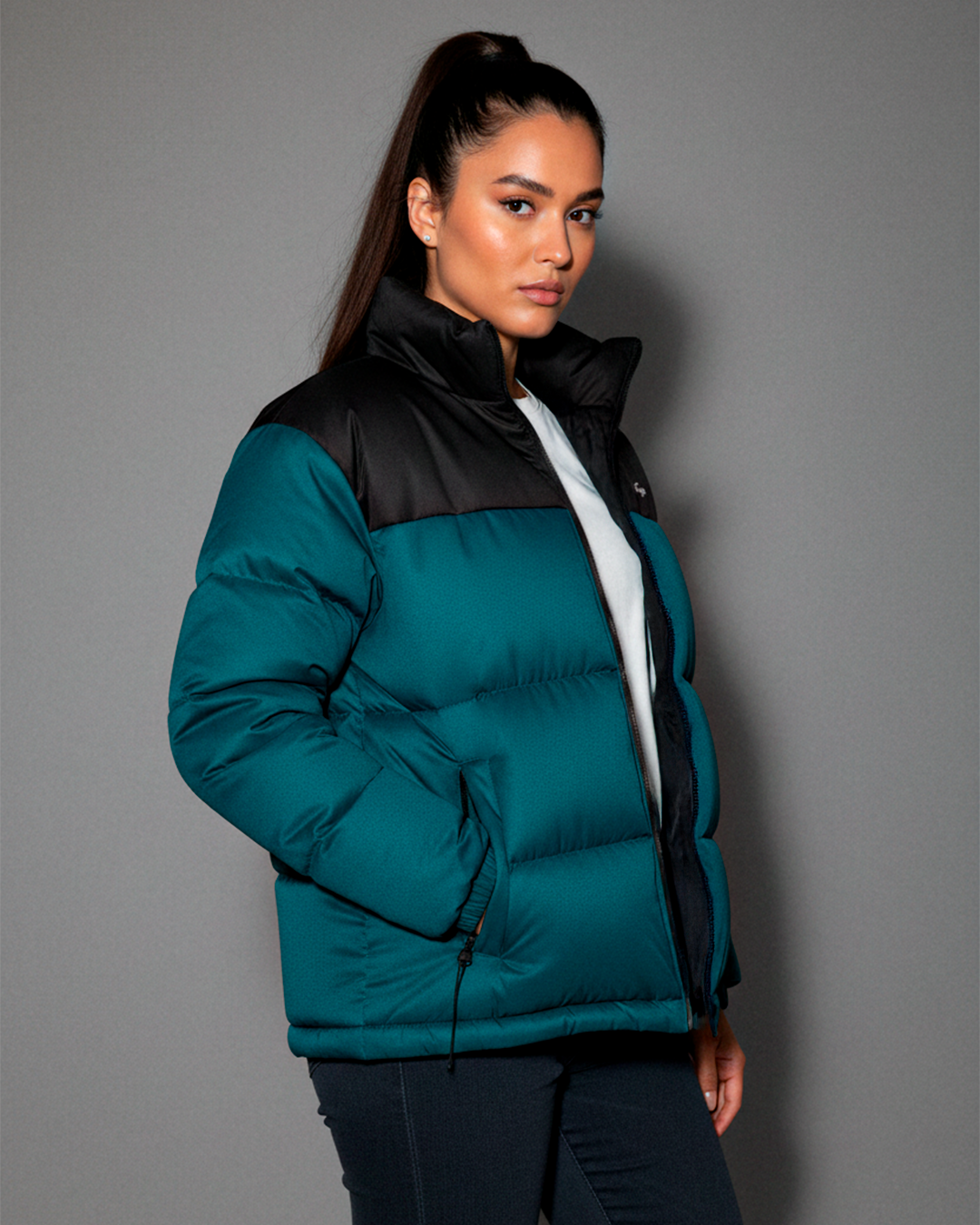 NEW Chaqueta Térmica Midnight North Help ( Negro-Verde )